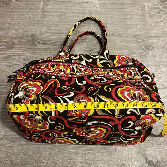 Vera Bradley Weekender - Picture 9 of 11